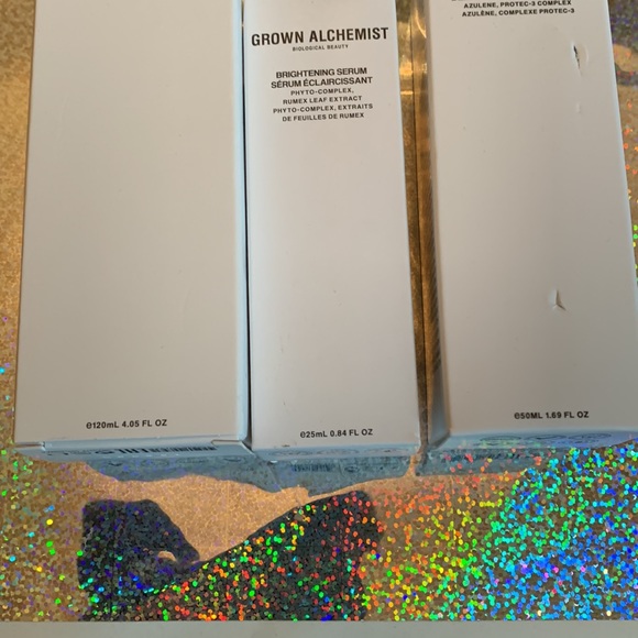 Set of Brightening Serum, Body Cream & Detox Makeup Remover NWT - Picture 2 of 5